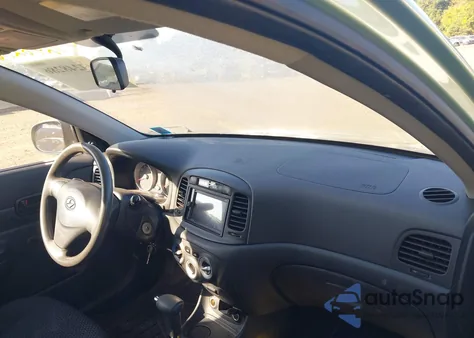 2010 Hyundai Accent Gs from USA, damaged, VIN KMHCM3AC5AU182375